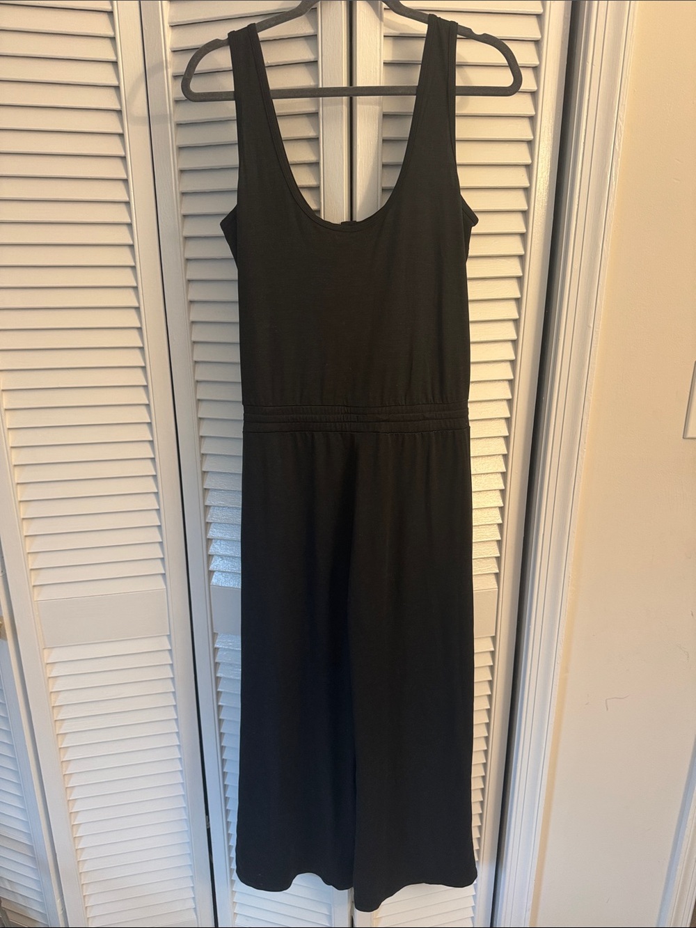 Vuori Black Sleeveless Jumpsuit with Drawstring - Picture 2 of 3